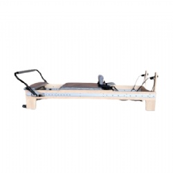 Pilates Reformer with full track infinity footbar